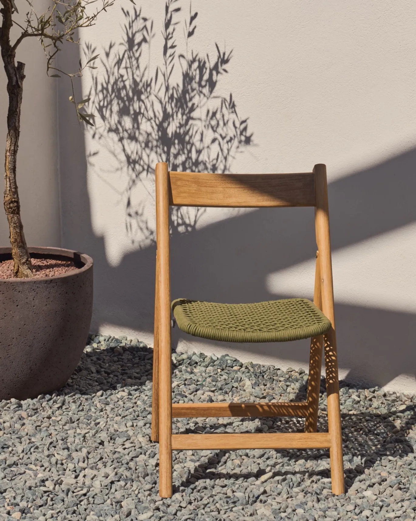 Kave Home Vouwstoel Dandara Massief Acaciahout Groen Touw