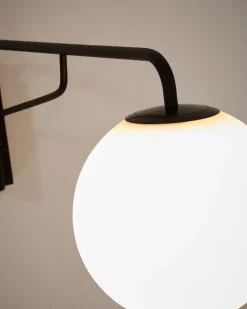 Kave Home Wandlamp Eilo Zwart Staal en Gepolijst Glas