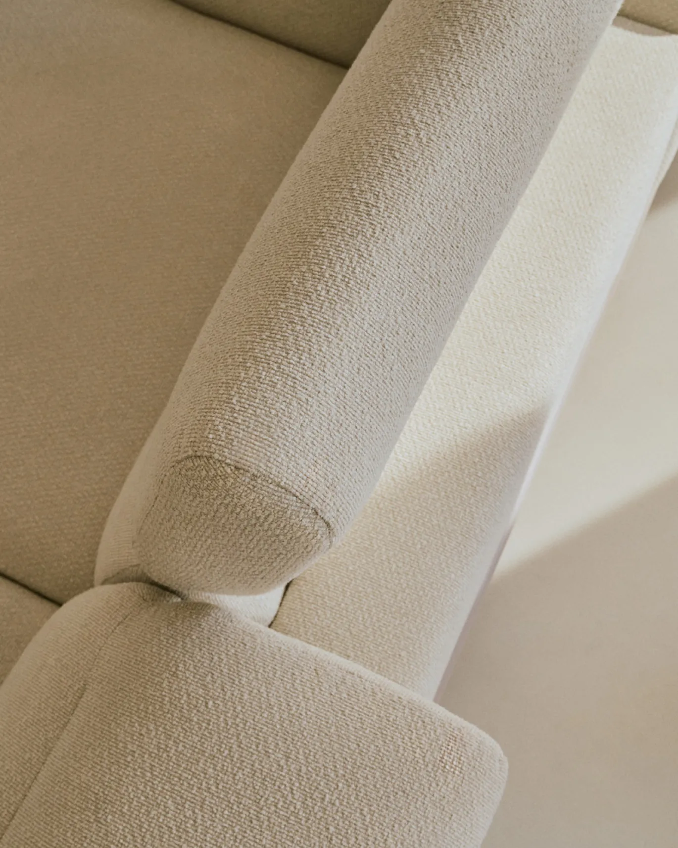 Kave Home 2-zitsbank Aurum Ecru Chenille En Matbeige Metaal 214cm