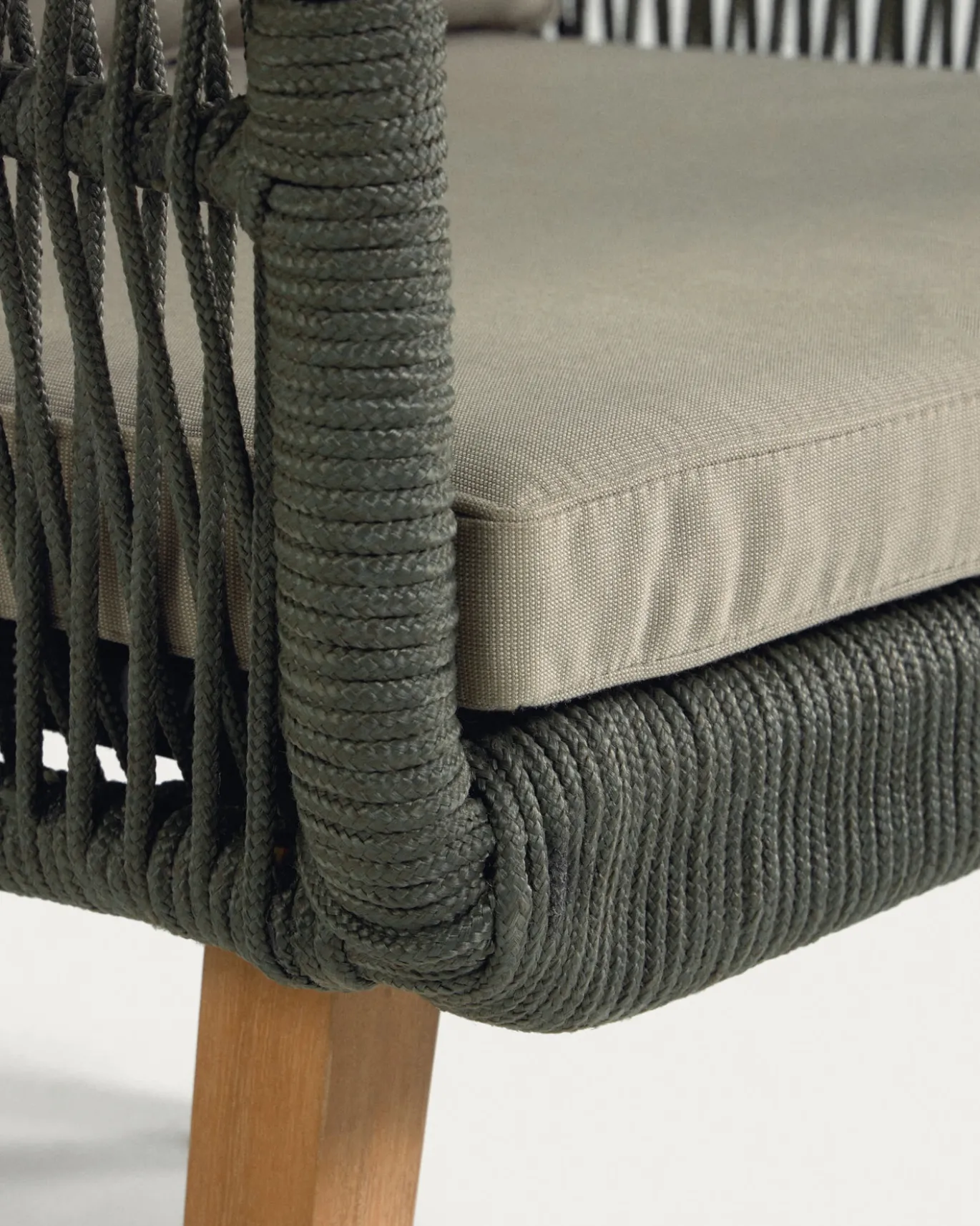 Kave Home 2-zitsbank Inti Groen + Draadstoelen Set van 2