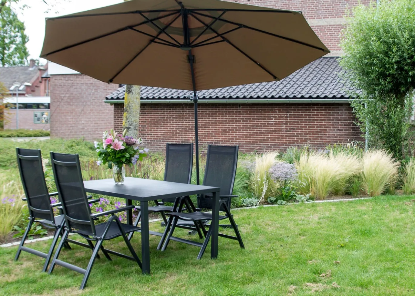 Lesli Living Zweefparasol Libra Taupe Ø3Mtr