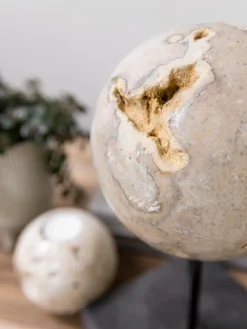 Must Living Object Ball Cheese Stone Marmer Crème