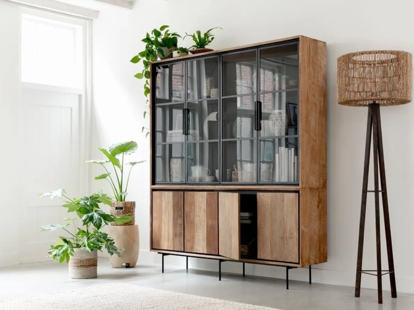 Must Living Vloerlamp Porto Cristo Zwart Recycled Teakhout Zonder Kap