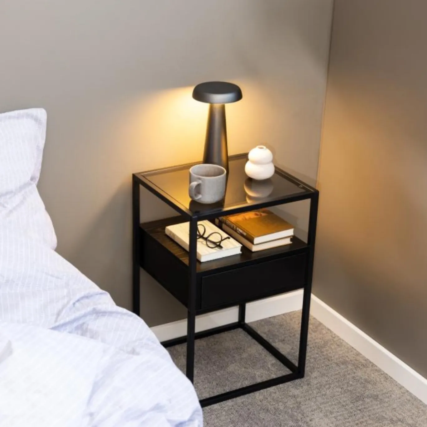 Nachtkastje Hibernia Smoke Glas Zwart - Giga Living