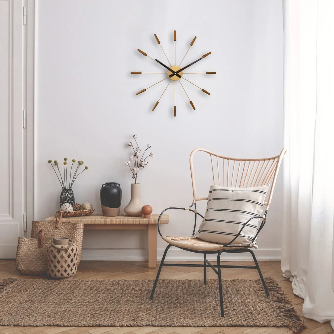 NeXtime Wandklok Plug Inn Walnoot/Goud Ø58cm