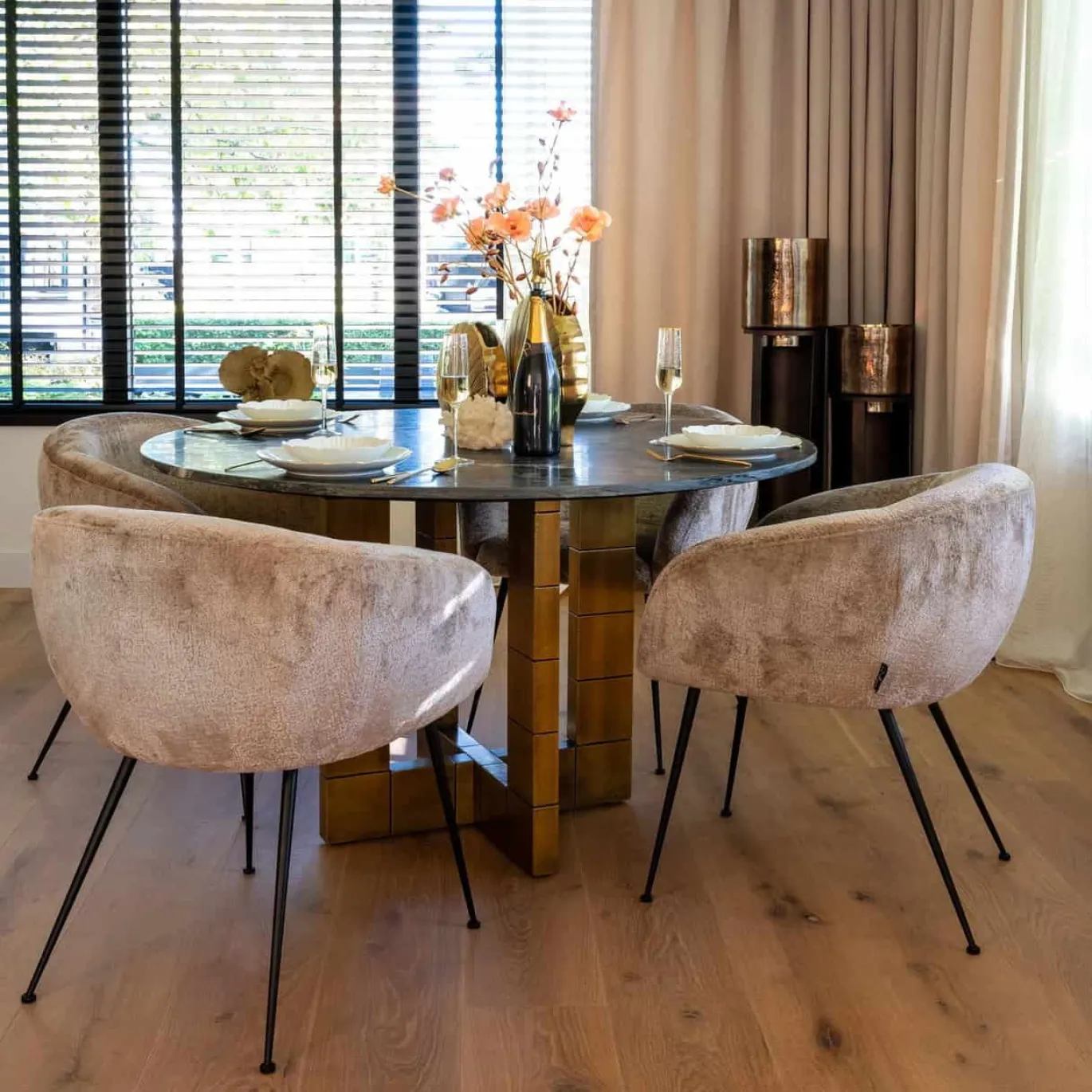 Richmond Eettafel Collada Marmer Zwart/Goud Ø130cm