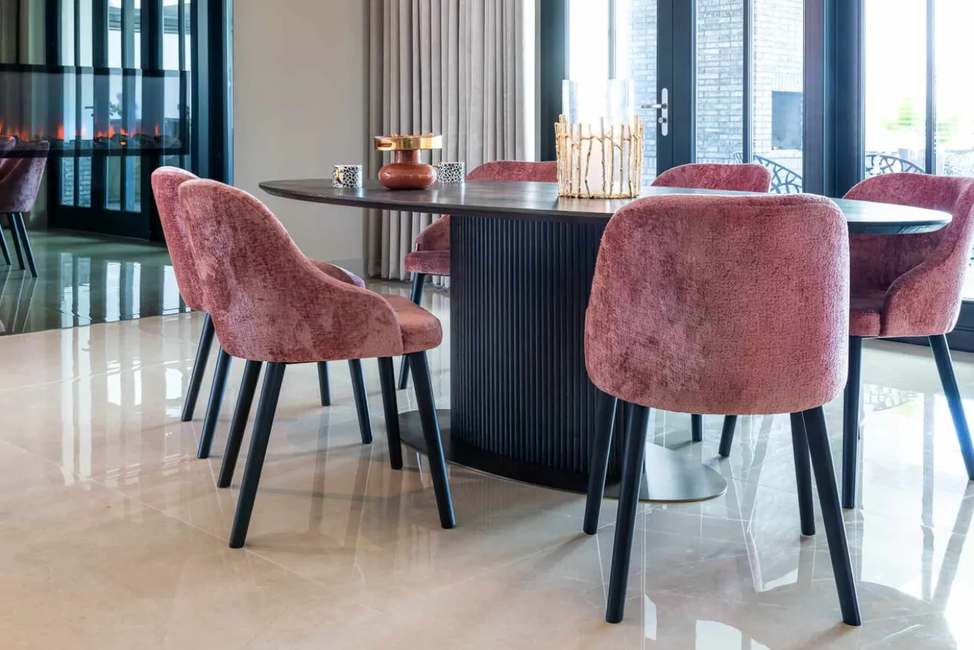 Richmond Eettafel Luxor Ovaal 235cm Bruin
