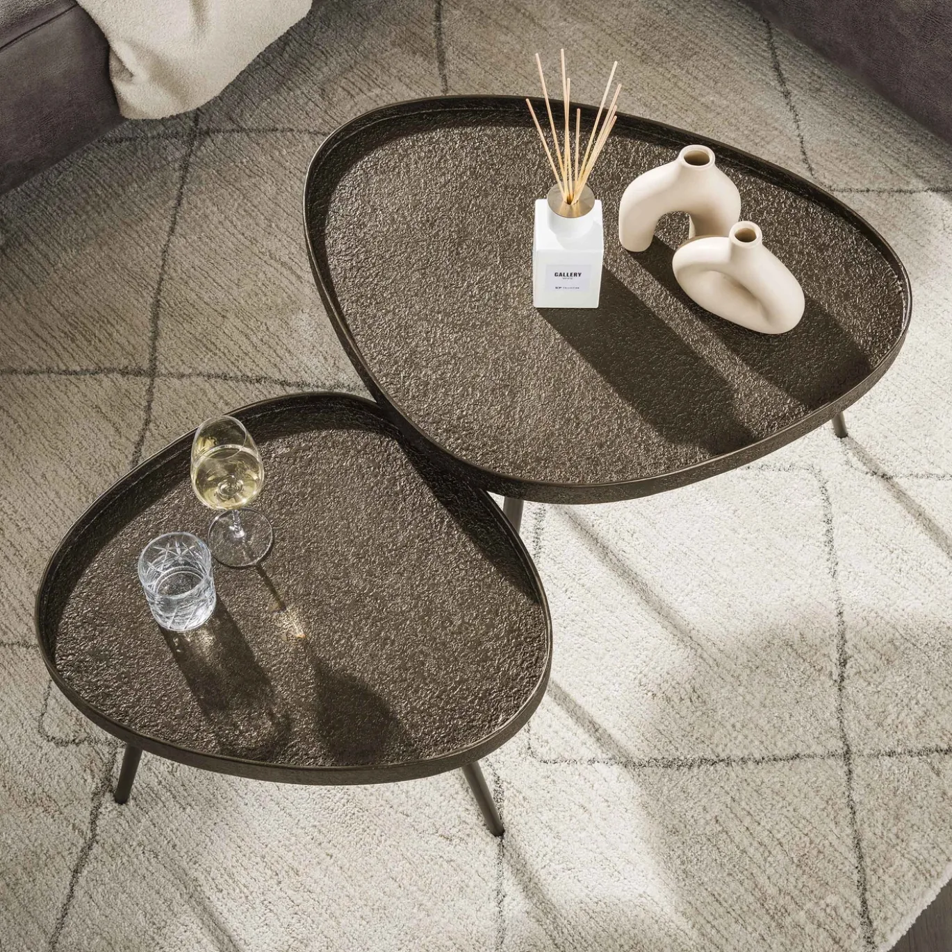 Salontafel Driehoekig Set Van 2 Brons Liquid Metal - Giga Meubel