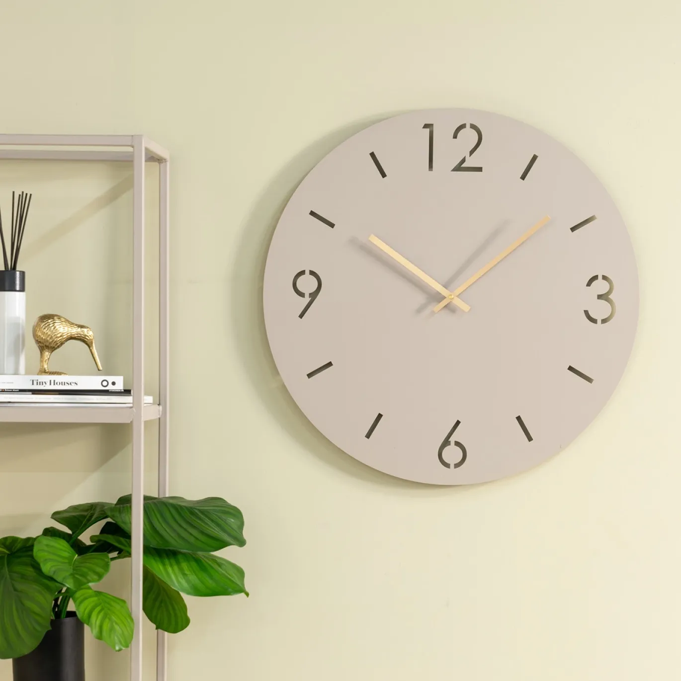 Spinder Design Wandklok Time Silky Taupe Ø60cm