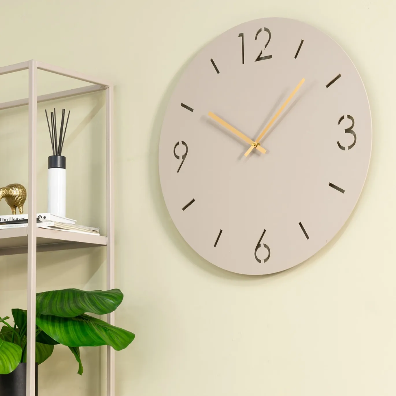 Spinder Design Wandklok Time Silky Taupe Ø60cm