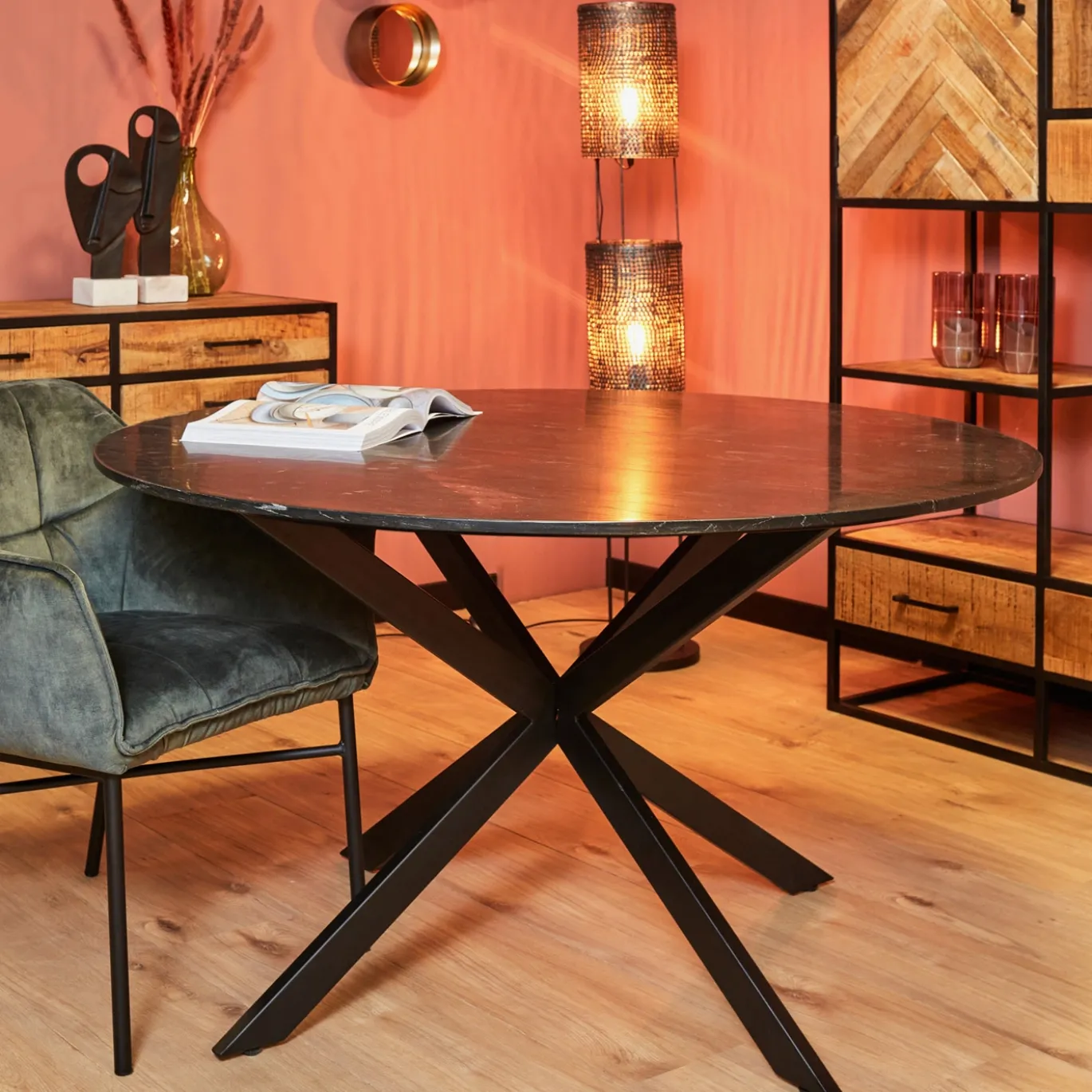 StarFurn Eetkamertafel Lynn Zwart Marmer Ø130cm