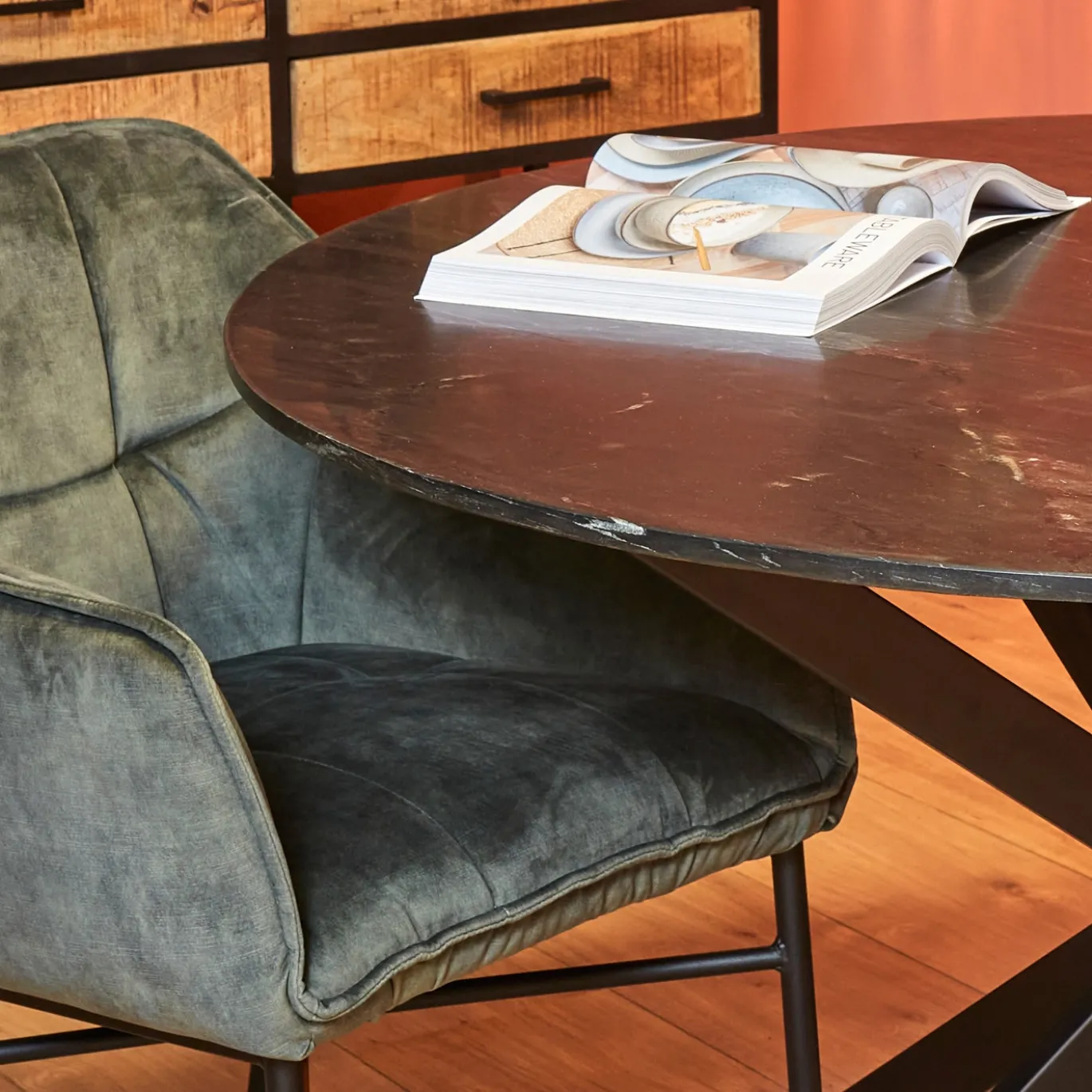 StarFurn Eetkamertafel Lynn Zwart Marmer Ø130cm