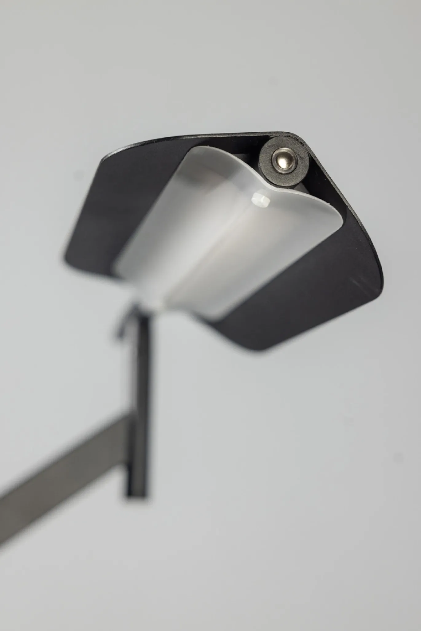 Tafellamp Wing LED Zwart - Giga Meubel