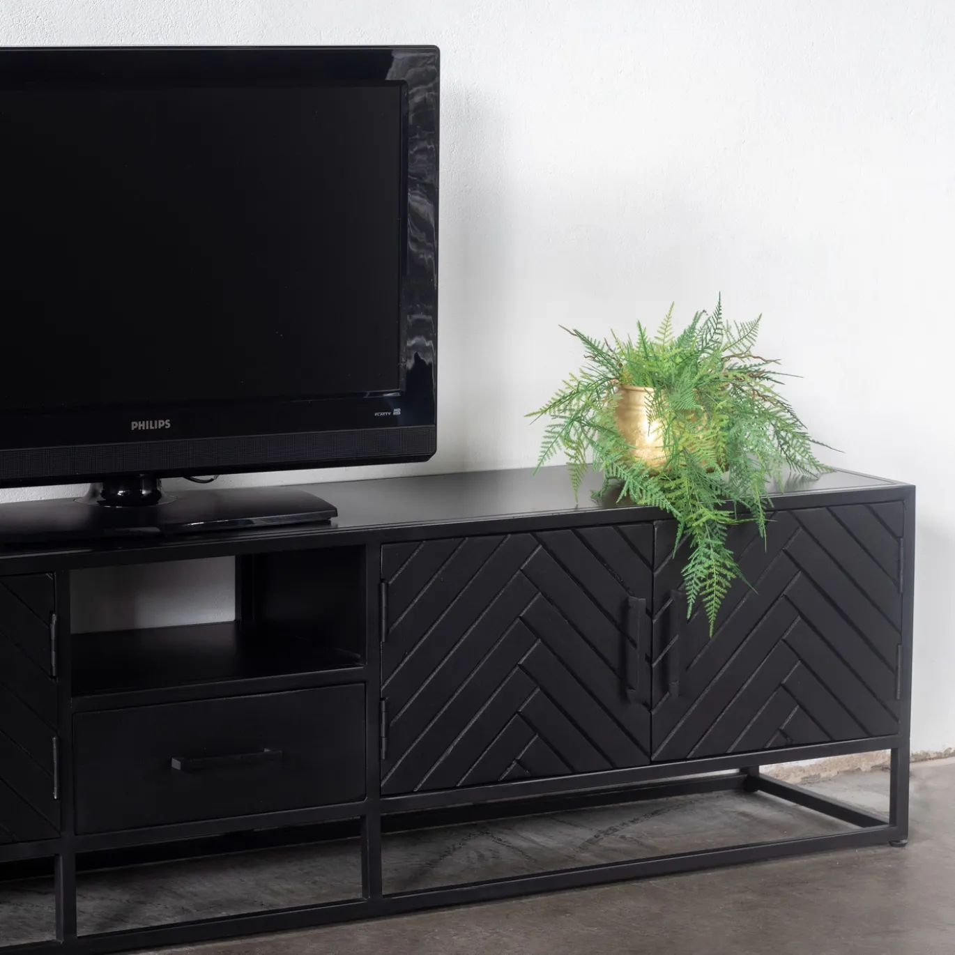Tv-meubel Isa Zwart Visgraat 210cm Mangohout- Giga Meubel