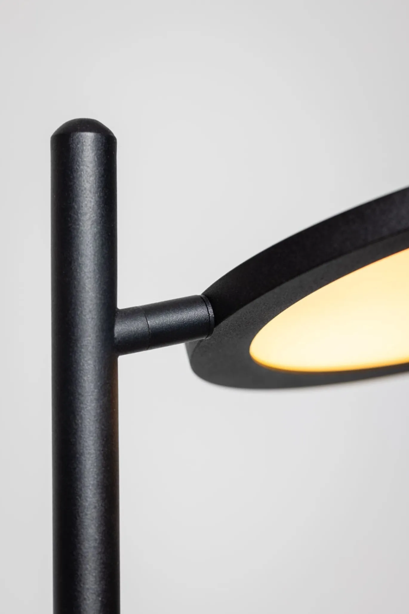 Vloerlamp Felson 2-Lichts Metaal Zwart - Giga Meubel