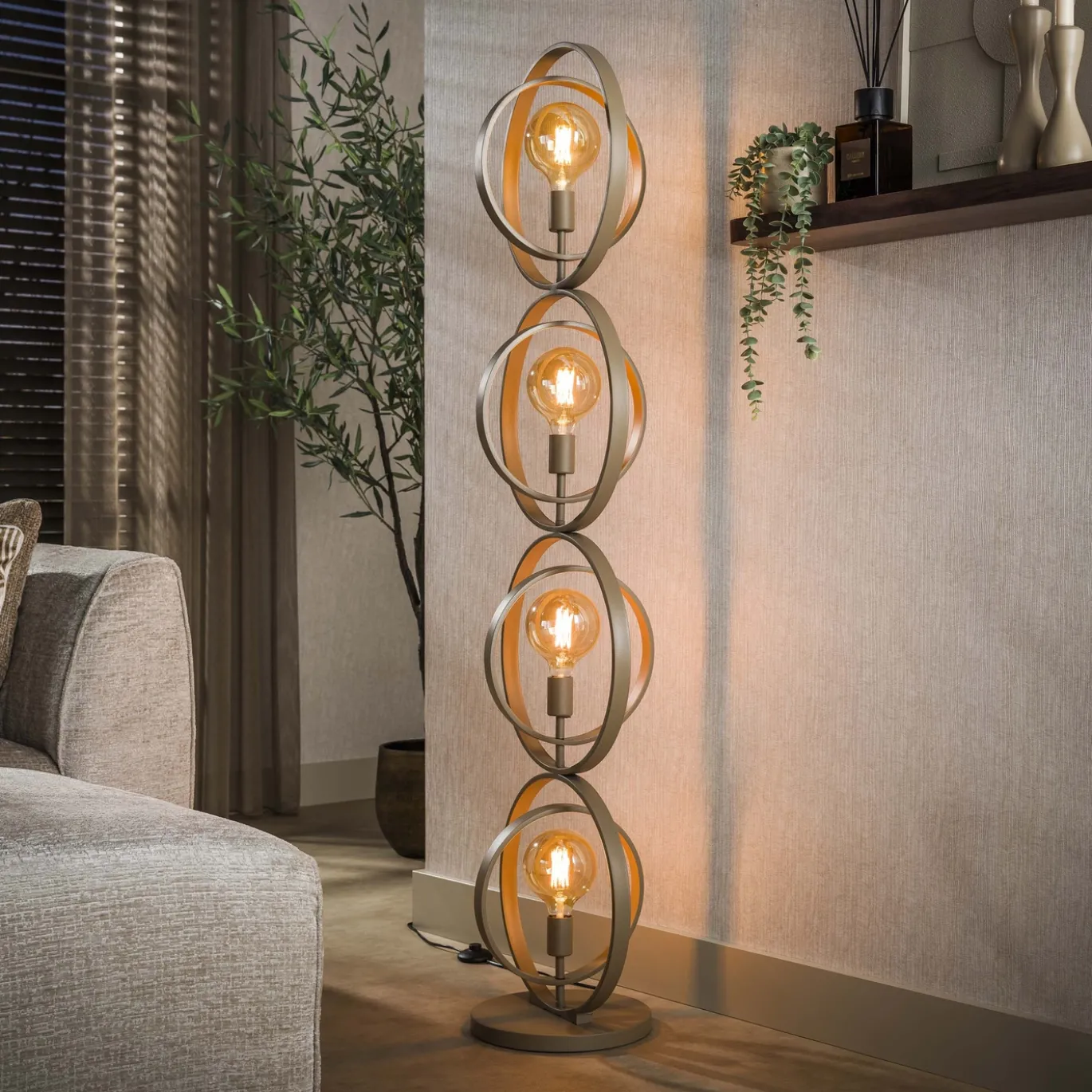 Vloerlamp Turn Around 4-lichts Beige - Giga Meubel