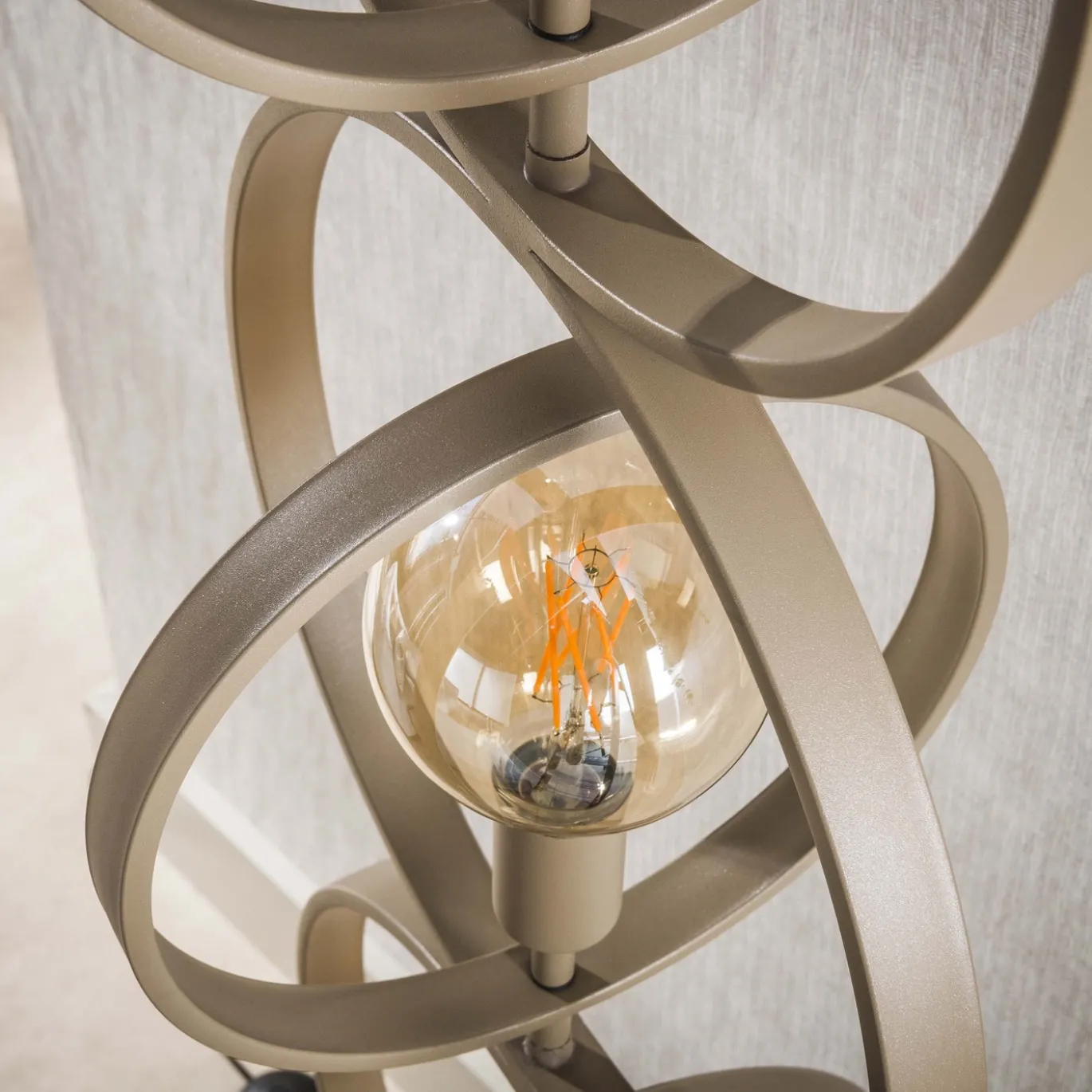 Vloerlamp Turn Around 4-lichts Beige - Giga Meubel