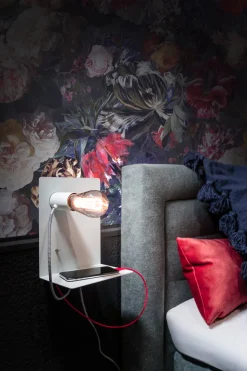 Wandlamp Magneto Wit met USB - Giga Meubel