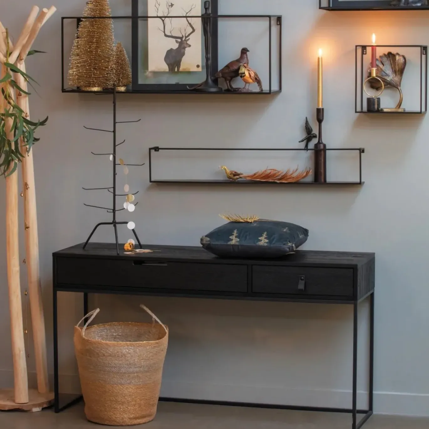 Woood Sidetable Silas Zwart Essenhout
